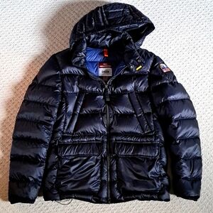 PARAJUMPERS SHEEN lightweight down filled puffer.